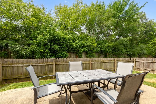 417 Newbury Drive, Island Lake, IL 60042