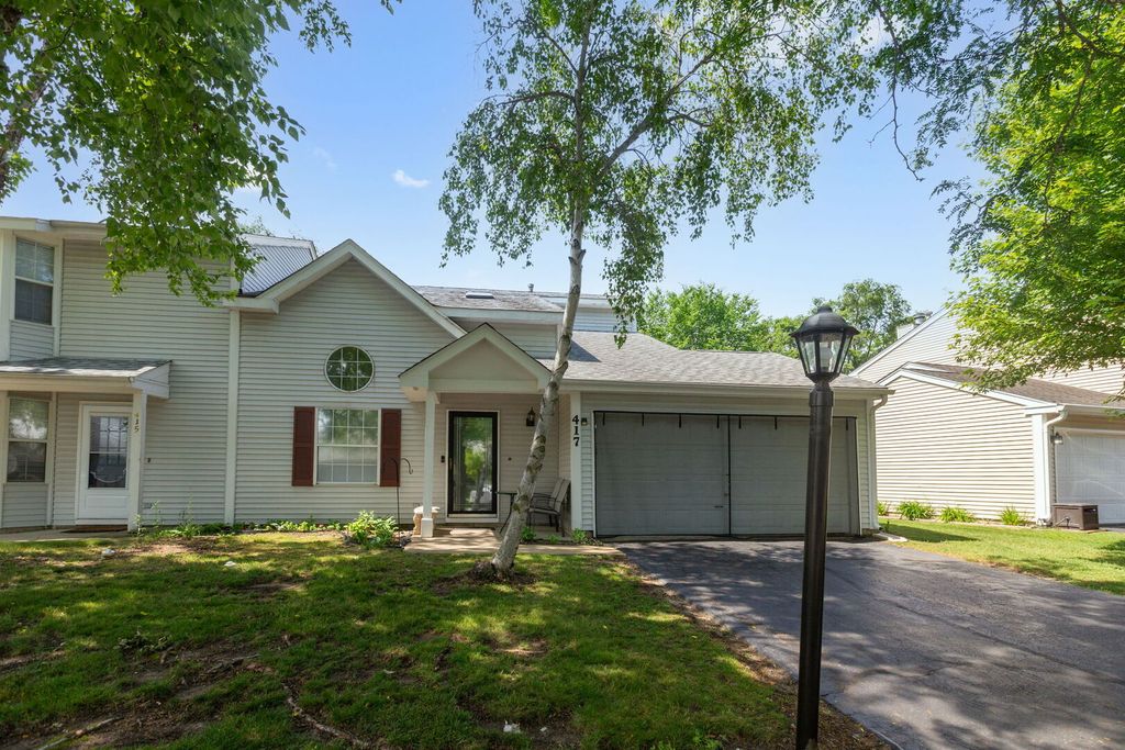 417 Newbury Drive, Island Lake, IL 60042
