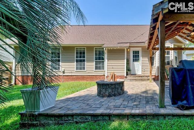 333 Red Barn Court, Lexington, SC 29072