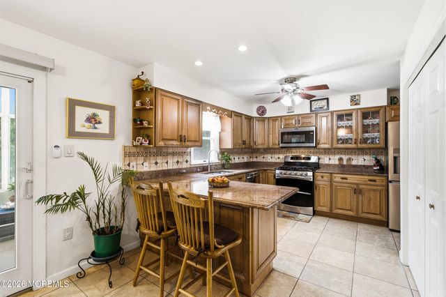 1432 Mizzen Avenue, Beachwood, NJ 08722