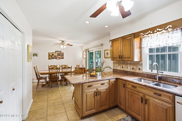 1432 Mizzen Avenue, Beachwood, NJ 08722
