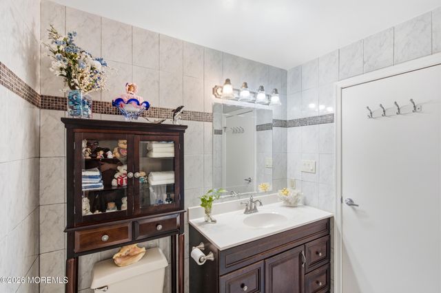 1432 Mizzen Avenue, Beachwood, NJ 08722