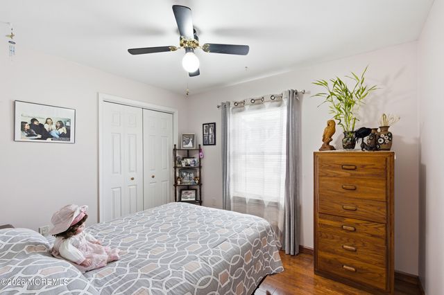 1432 Mizzen Avenue, Beachwood, NJ 08722