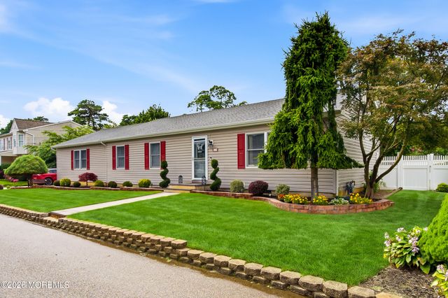 1432 Mizzen Avenue, Beachwood, NJ 08722