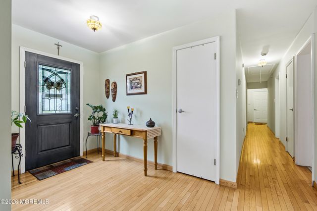 1432 Mizzen Avenue, Beachwood, NJ 08722