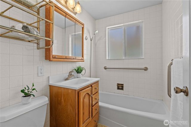 3237 Solie Avenue, Bremerton, WA 98310