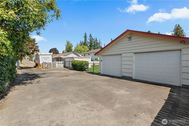 3237 Solie Avenue, Bremerton, WA 98310
