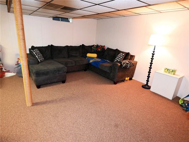114 Oak Bridge Way, Greece, NY 14612