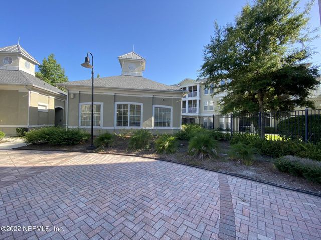 8290 GATE Parkway 1211, Jacksonville, FL 32216