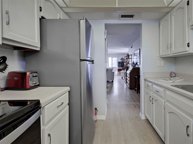 700 GOLDEN BEACH BV 121, Venice, FL 34285