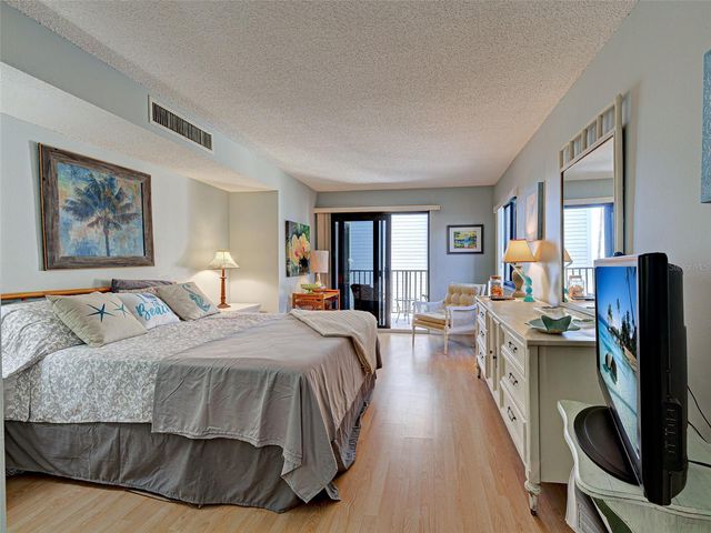 700 GOLDEN BEACH BV 121, Venice, FL 34285