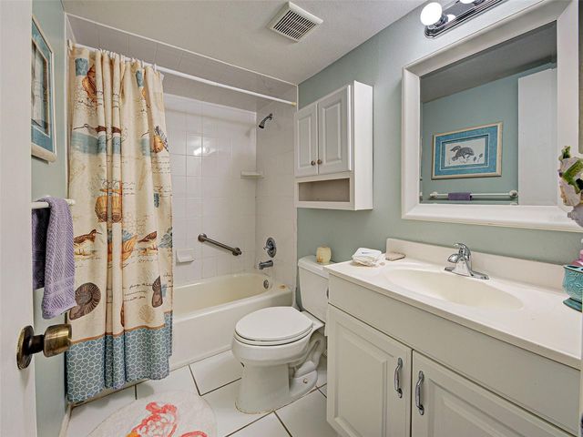 700 GOLDEN BEACH BV 121, Venice, FL 34285