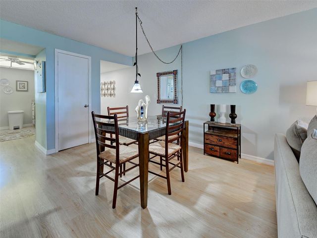 700 GOLDEN BEACH BV 121, Venice, FL 34285