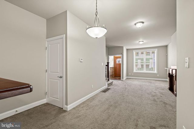 2527 N 18TH ST, Philadelphia, PA 19132
