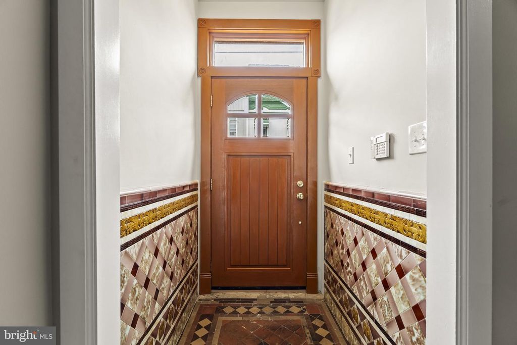 2527 N 18TH ST, PHILADELPHIA, PA 19132 — photo 2