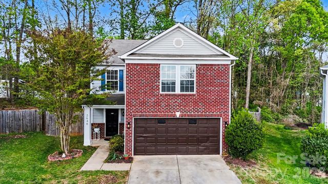 2648 Stream Bank Drive, Charlotte, NC 28269