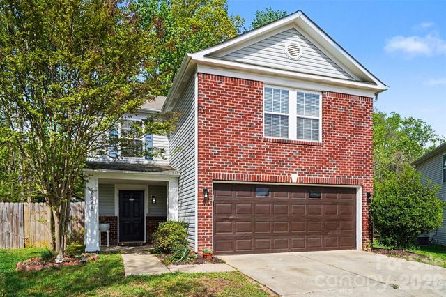 2648 Stream Bank Drive, Charlotte, NC 28269