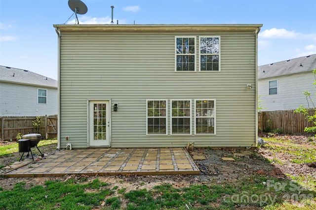 2648 Stream Bank Drive, Charlotte, NC 28269