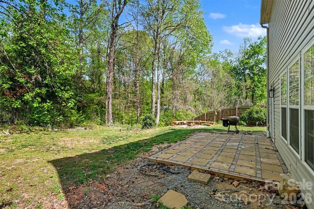 2648 Stream Bank Drive, Charlotte, NC 28269