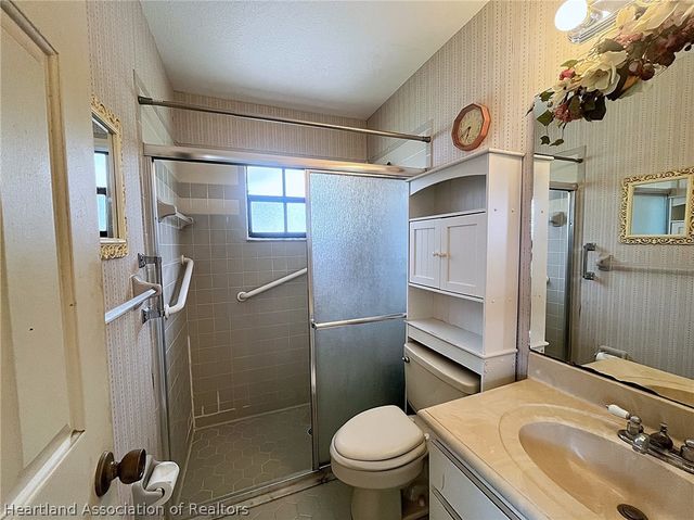 111 Revson Avenue, Sebring, FL 33876