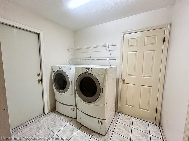 111 Revson Avenue, Sebring, FL 33876