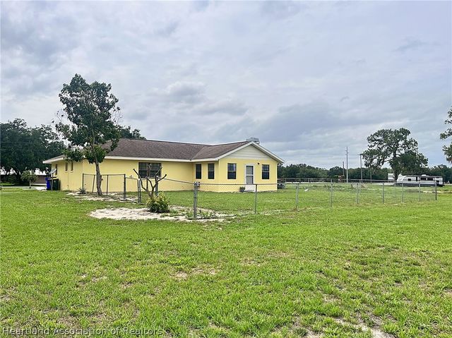 111 Revson Avenue, Sebring, FL 33876