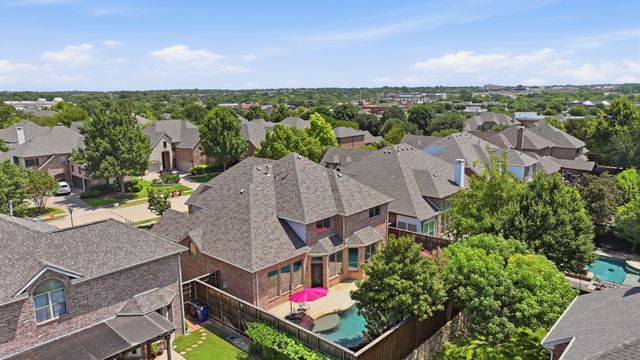15701 Crown Cove Lane, Frisco, TX 75035
