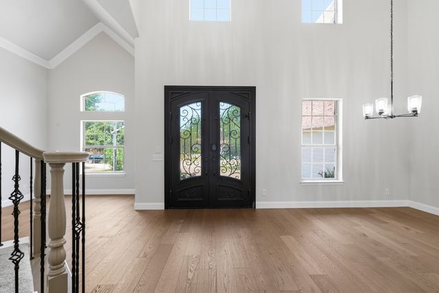 15701 Crown Cove Lane, Frisco, TX 75035