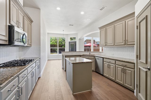 15701 Crown Cove Lane, Frisco, TX 75035