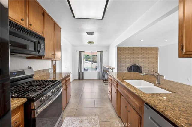 3803 28th, Highland, CA 92346