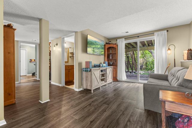 7501 82nd Avenue N, Brooklyn Park, MN 55445