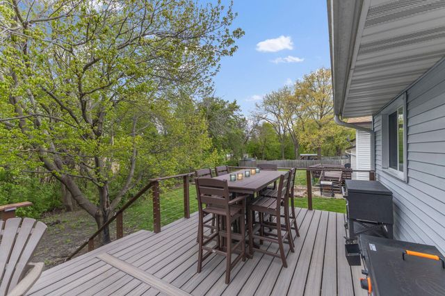 7501 82nd Avenue N, Brooklyn Park, MN 55445