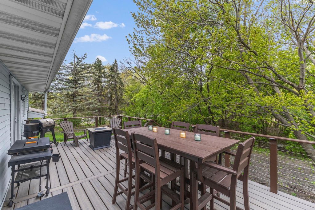 7501 82nd Avenue N, Brooklyn Park, MN 55445 — photo 2