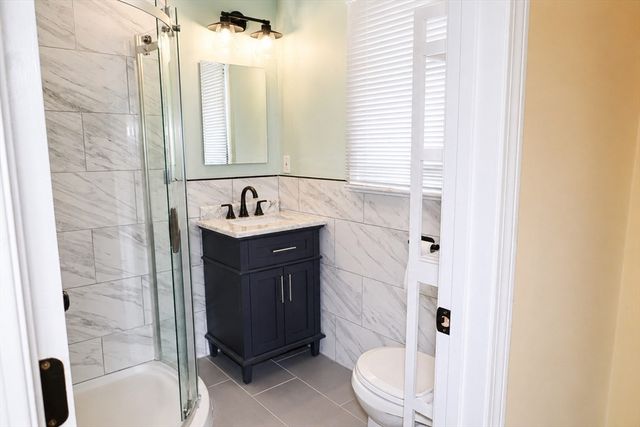 41 Burnett Rd 41, Revere, MA 02151