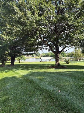 2010 Hidden Valley Drive, Pleasant Hill, MO 64080