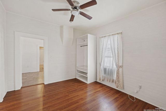 1020 W Poplar St, San Antonio, TX 78212