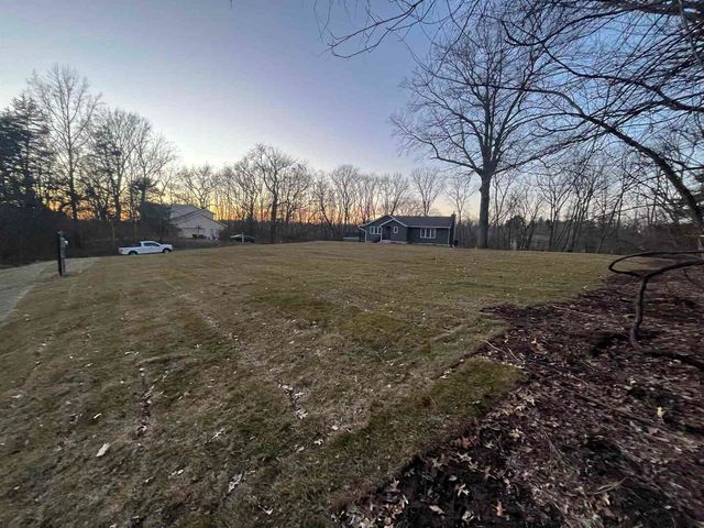 25130 Valley Dr Drive, Bettendorf, IA 52722