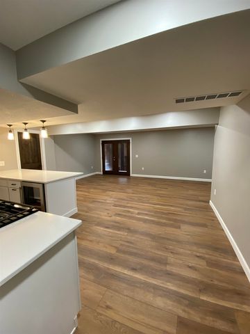 25130 Valley Dr Drive, Bettendorf, IA 52722