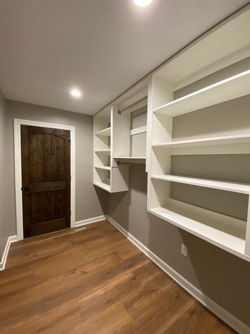 25130 Valley Dr Drive, Bettendorf, IA 52722