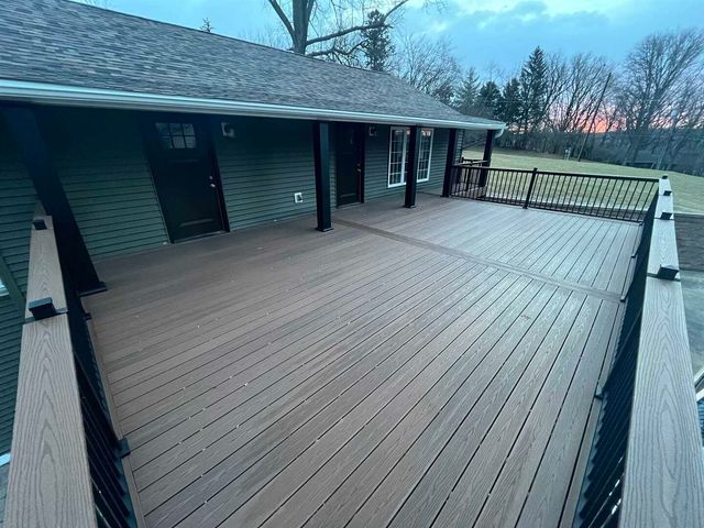 25130 Valley Dr Drive, Bettendorf, IA 52722