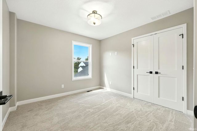 1216 Switchfoot Drive, Huntertown, IN 46748