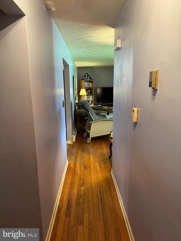 34 WOODLAND DR, Jacobus, PA 17407