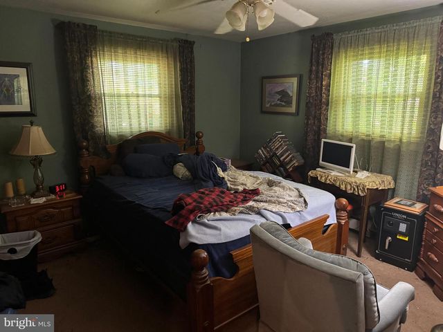 34 WOODLAND DR, Jacobus, PA 17407