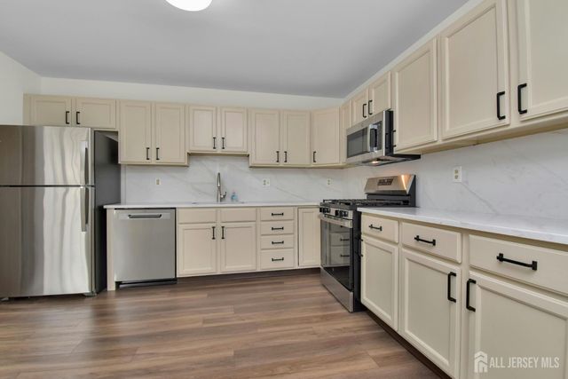 277 E Nighthawk Drive, Monroe, NJ 08831