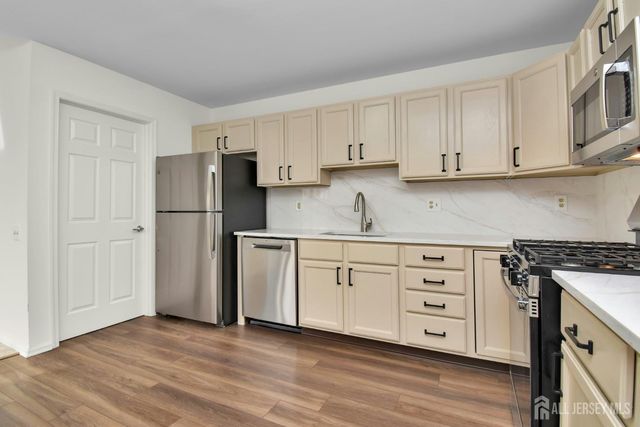 277 E Nighthawk Drive, Monroe, NJ 08831