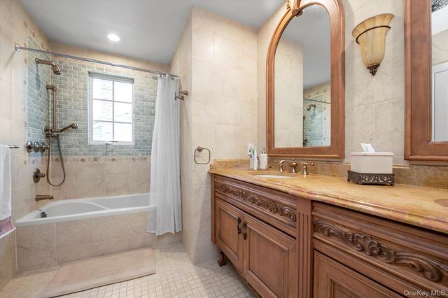 760 Hillcrest Place, North Woodmere, NY 11581