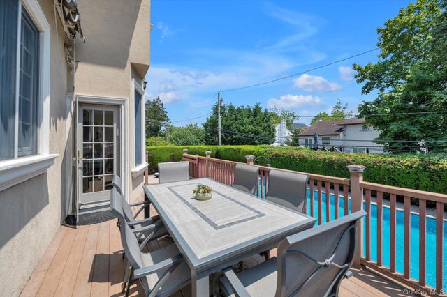 760 Hillcrest Place, North Woodmere, NY 11581
