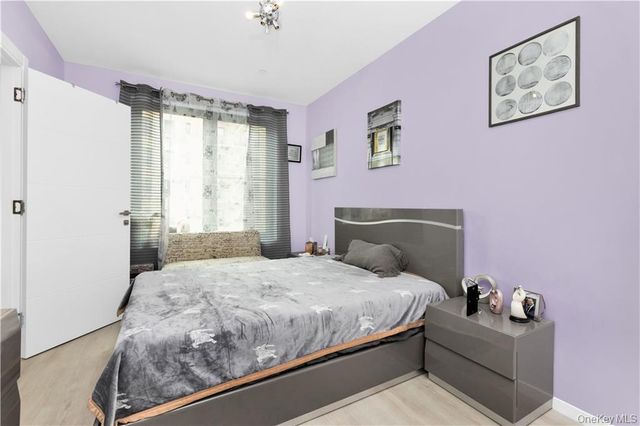 15 W End Avenue 3F, Brooklyn, NY 11235