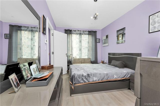 15 W End Avenue 3F, Brooklyn, NY 11235