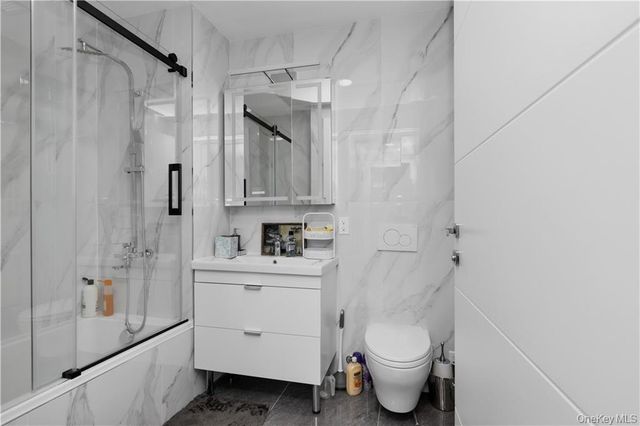 15 W End Avenue 3F, Brooklyn, NY 11235
